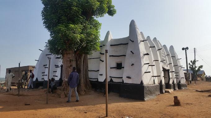 Image of Larabanga Mosque